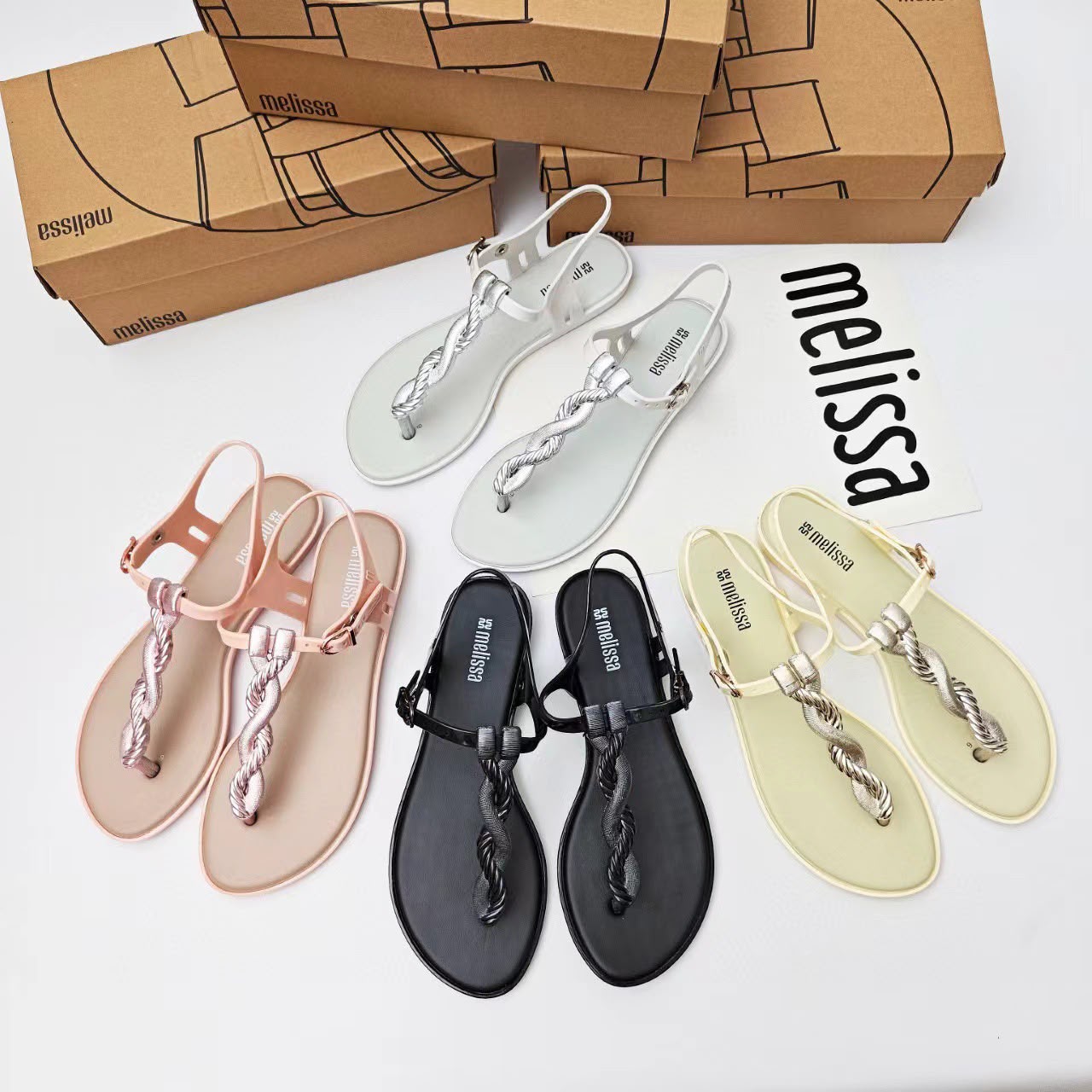 Ms扭紋果凍涼鞋$99對。