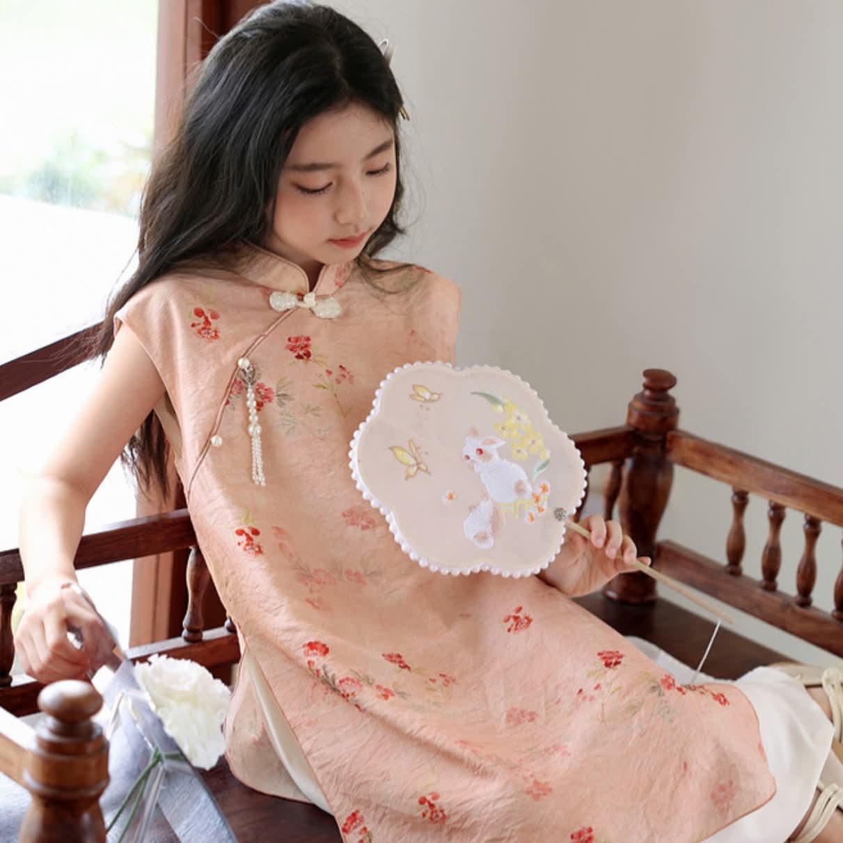 女童背心旗袍连身裙 3色选择。$98件。2件起$88件。