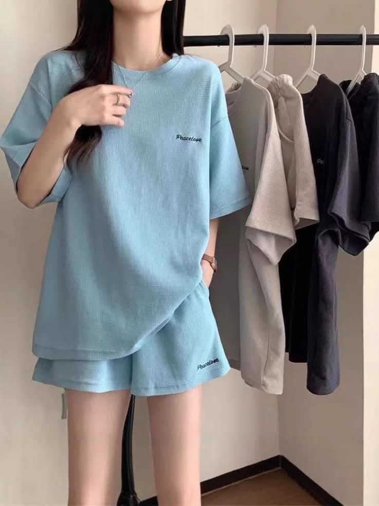 $68套。2套起$60套。韩版纯棉休闲套装。