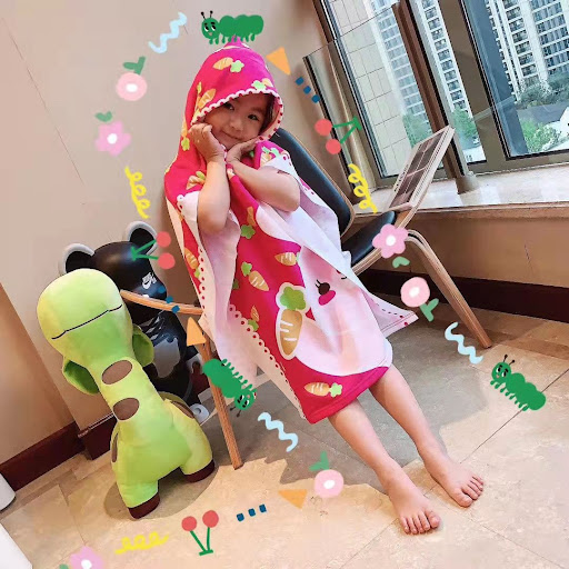 $75/件。2件起$65件兒童速幹浴巾斗篷連帽 🧸🐬🧜🏻讓寶寶們更貼近🎀 童話世界愛上洗澡🛀🏻柔軟順滑、輕薄透氣，不掉絨掉毛