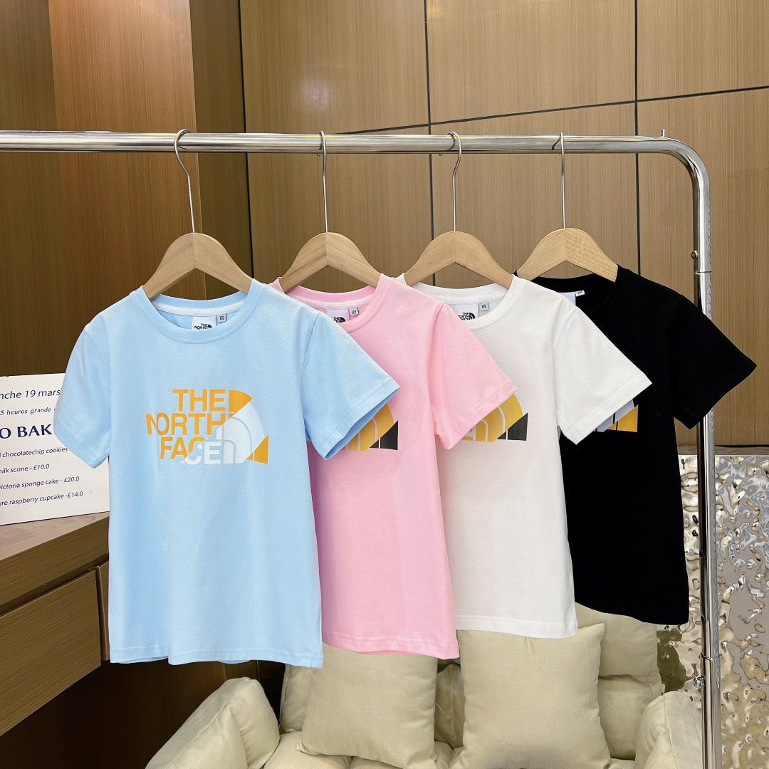 外貿出口中國製$88件。2件起$78件。The North Face 黃logo棉質T恤