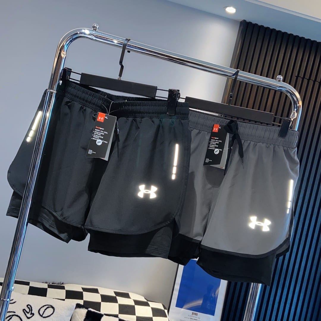 $158/1。2件起$150/1。Under Armour 夏季假两件运动速乾短裤经典速乾面料