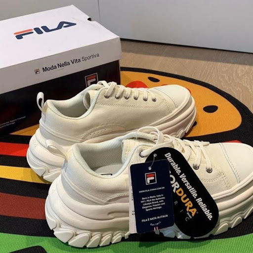 $350FILA LAVA 厚底鞋