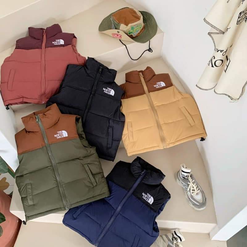 $98件。2件起$90件。中大童立領字母拼色羽絨馬甲背心